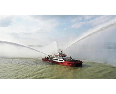 圍觀！大亞灣600噸級沿海消防船“惠灣消1”號上崗